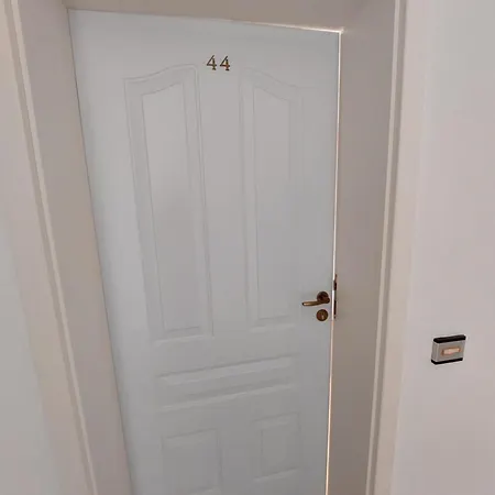 Noks Prestige Aparthotel, Ξενοδοχείο με διαμερίσματα Sveti Vlas